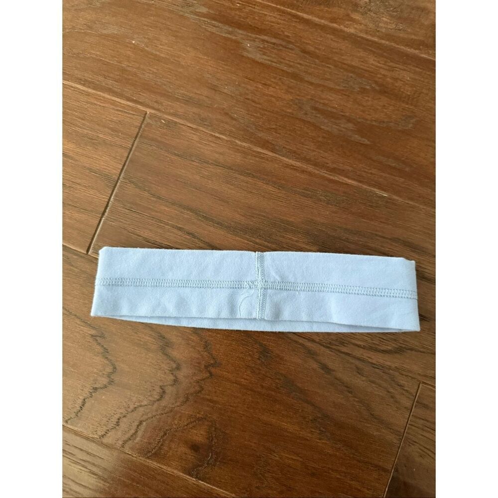 ⭐️3 for $10⭐️ Lululemon Light Blue Headband - Picture 2 of 3